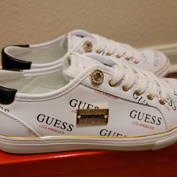 GUESS GAIA Graffiti Red Sneakers GFGAIA6 Womens Lace Up Low-Top - Picture 16 of 16